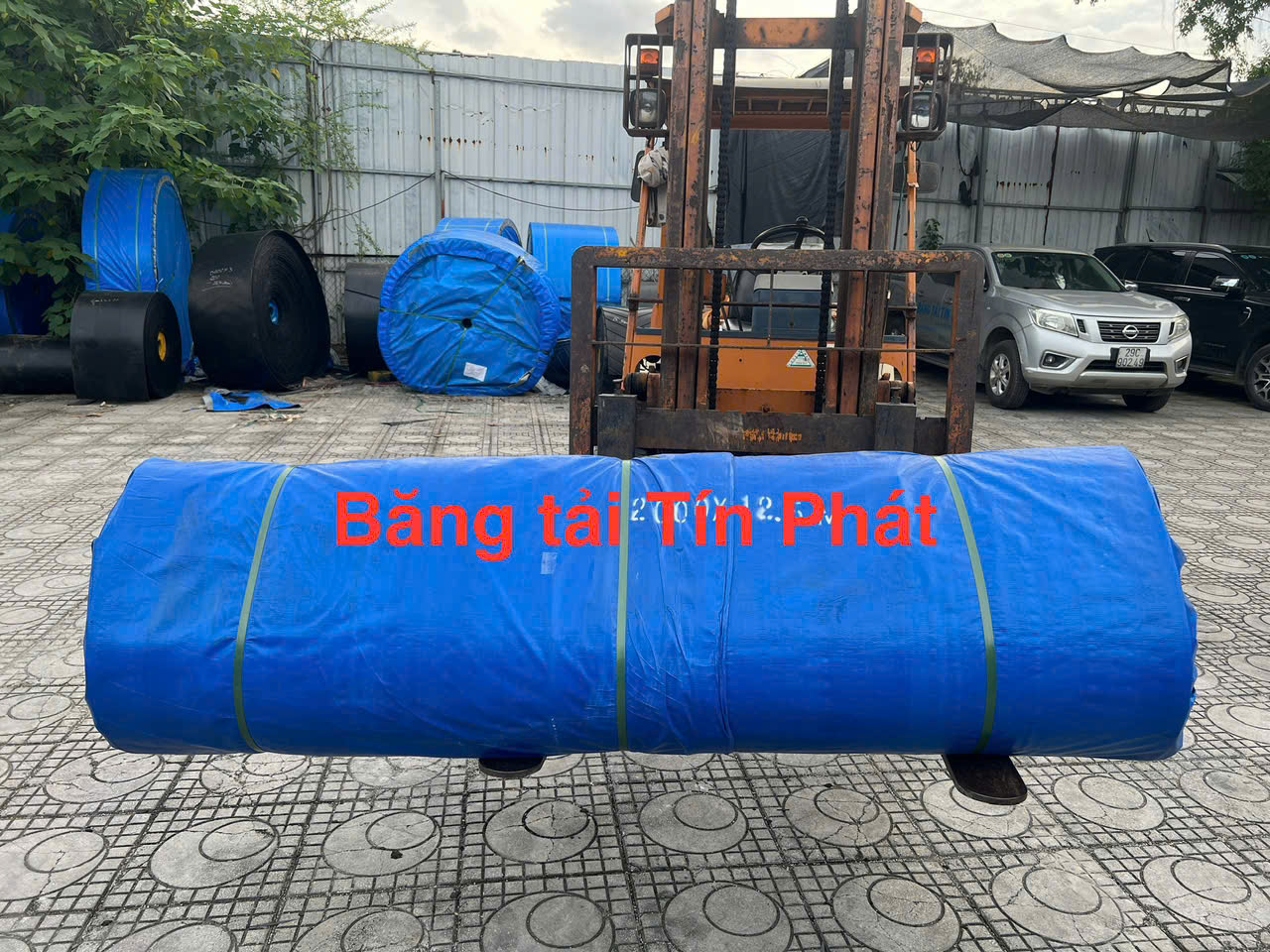 Hình ảnh thi công băng tải thực tế - Băng Tải Tín Phát - Công Ty Cổ Phần Thiết Bị Vật Tư Tín Phát